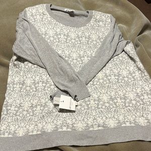 Liz Claiborne Women. Size 2X Sweater. New With Tags.